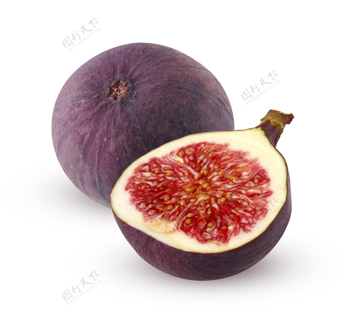 果肉孤立的图一半个无花果孤立的紫色水果无花果一半小块