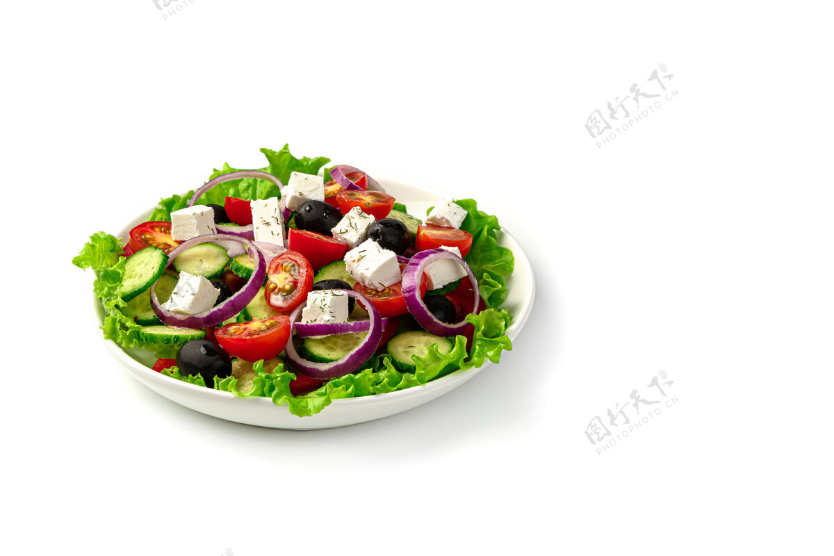 健康食品蔬菜沙拉配橄榄和乳酪白色零食健康
