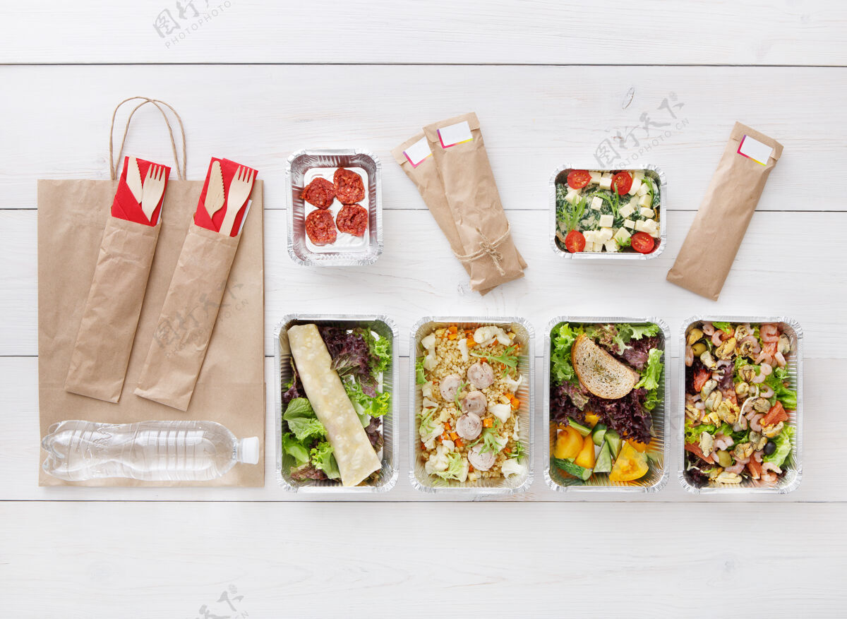 膳食健康食品外卖在木箱顶视图美味菜单午餐