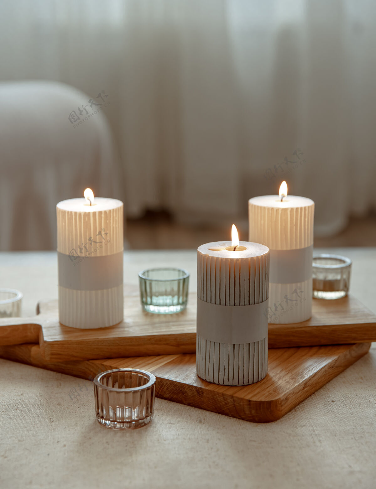蜡烛家庭静物与燃烧蜡烛作为家居装饰细节舒适细节静止