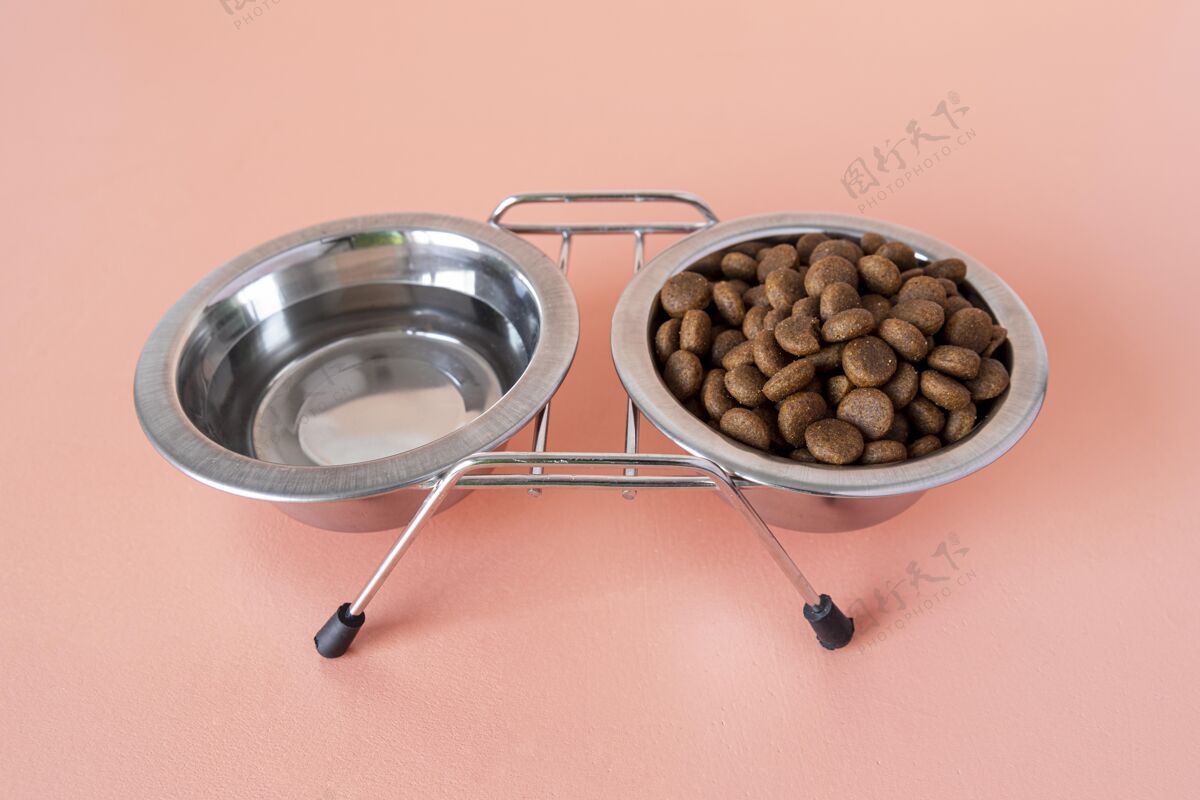 狗粮宠物配件静物与碗设置水和食物食物碗宠物配件宠物食品