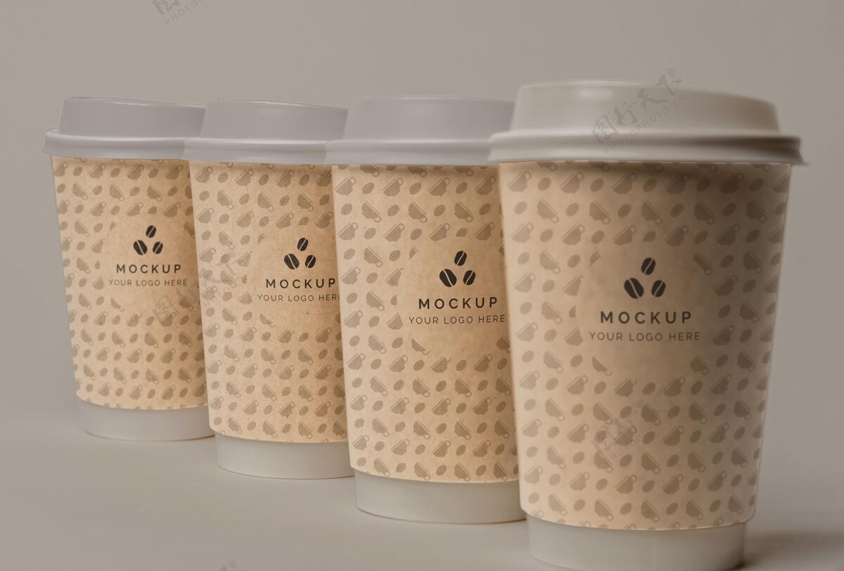 品牌塑料杯和咖啡模型放在桌子上咖啡杯塑料杯咖啡模型
