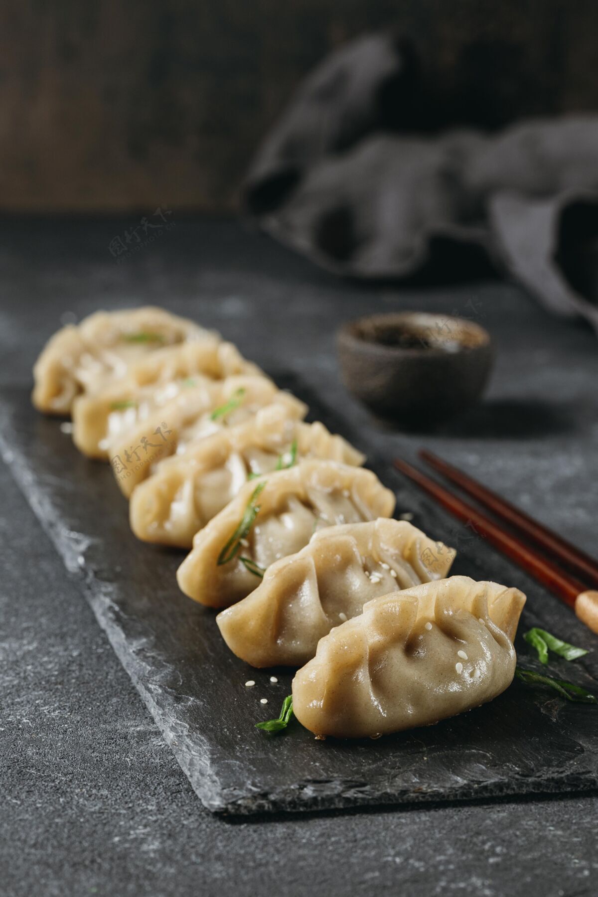 烹饪高角度日本饺子的安排美味美味组成